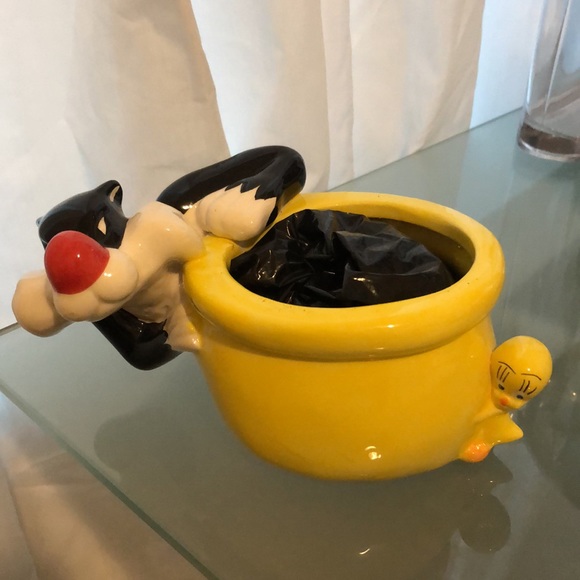 Tweety and Sylvester Plant Potter NWOT - Picture 5 of 9